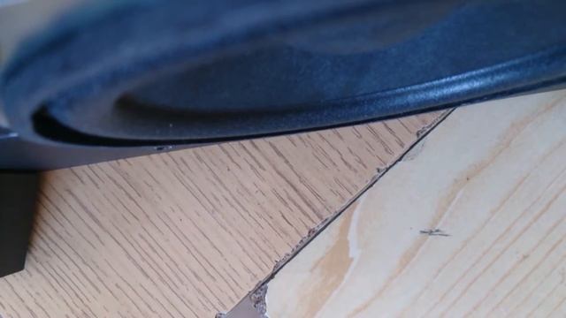 Creative T3300 Bass Test (Nagrany Sony Xperia Z) смотреть онлайн