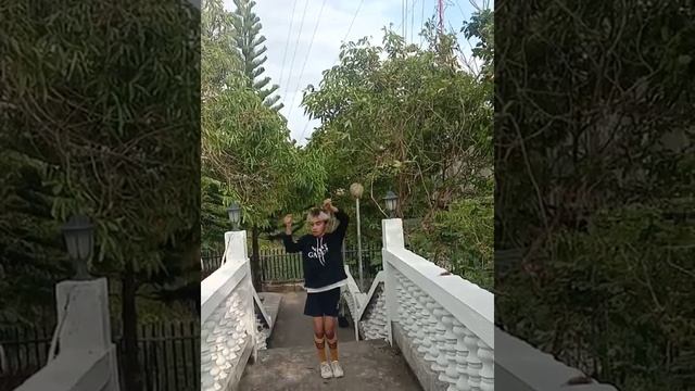 PE Hip-hop Dance (Popping, Locking, Breaking, Krumping)