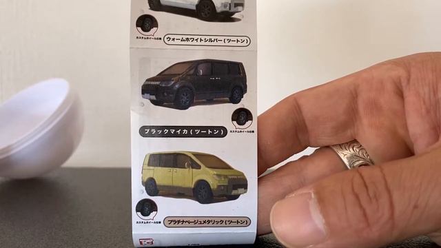 MITSUBISHI DELICA D:5 唯一無二のオフロードミニバン 1/64￥400円ガチャ デリカD:5コレクション カプセルトイ トイズキャビン смотреть онлайн