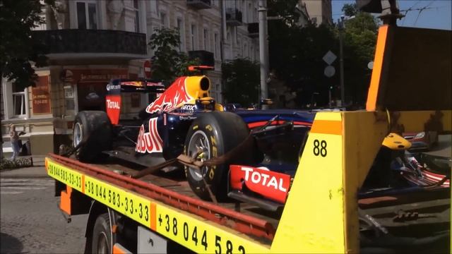 Формула 1 в Киеве. Болид Red Bull смотреть онлайн