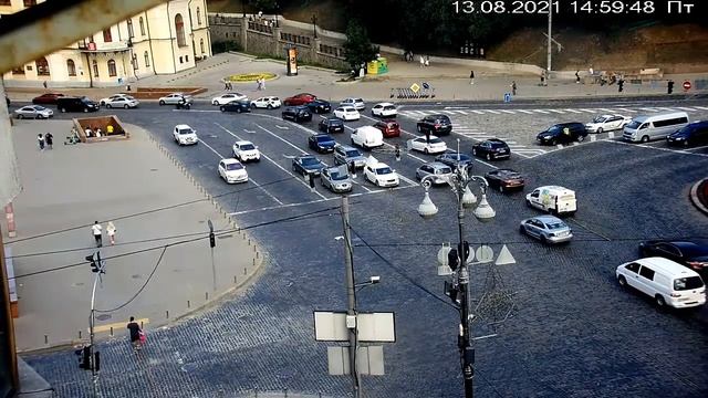 Веб-камера Киев Европейская площадь + Майдан 2021 08 13 смотреть онлайн