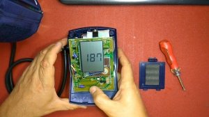 Ремонт тонометра Microlife BP 3BTO-A. Не набирает давление.