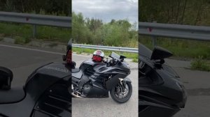 Kawasaki ZZR 1400/ZX14R обзор света и выхлопа.