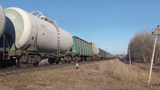 3ТЭ10М-1404 с поездом в Моршанске смотреть онлайн