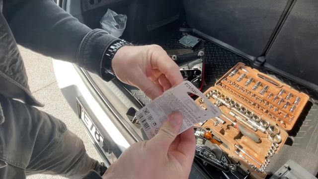 ЗАМЕНА ЛАМПЫ СТОП-СИГНАЛА | Ошибка CHECK REAR RH BREAK LIGHT смотреть онлайн