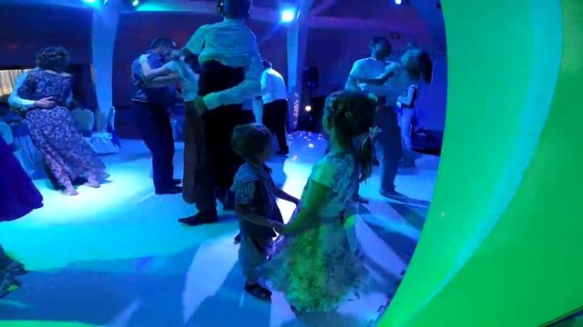 "Я люблю тебя до слез" в живую. Свадьба на синтетическом льду. смотреть онлайн