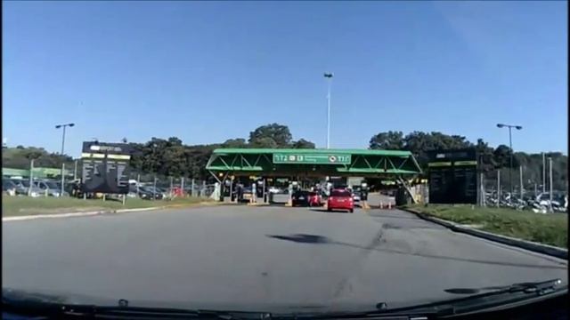 Chegando no Aeroporto Internacional de Guarulhos / GRU Airport. ( Video Teste ). смотреть онлайн