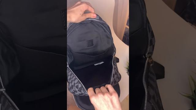 Обзор на рюкзак Louis Vuitton смотреть онлайн