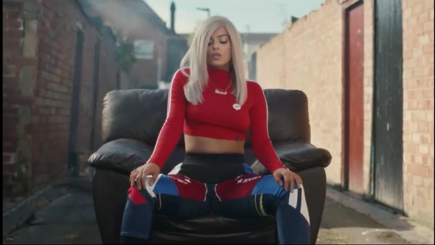 Louis Tomlinson - Back to You (Official Video) ft. Bebe Rexha, Digital Farm Animals смотреть онлайн