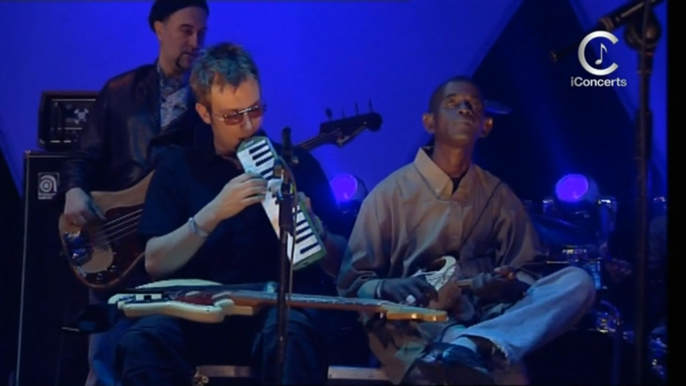 Damon Albarn & Afel Bocoum - Sunset Coming On (2002) =HD= смотреть онлайн