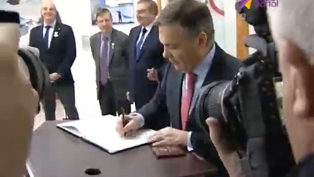 Почетные гости посадили деревья в честь годовщины проведения Олимпиады смотреть онлайн