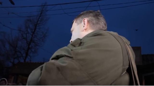 ЗАХАРЧЕНКО ОБЪЯВИЛ О НАСТУПЛЕНИИ НА МАРИУПОЛЬ смотреть онлайн