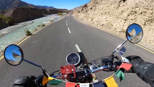 Riding in Ladakh on the Honda CB350 RS: Revealing the Bike's Best Mileage Yet | E-25 смотреть онлайн