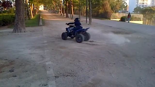 IL-K en YAMAHA RAPTOR 90 смотреть онлайн