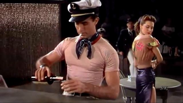 Dalida. Parle plus bas смотреть онлайн