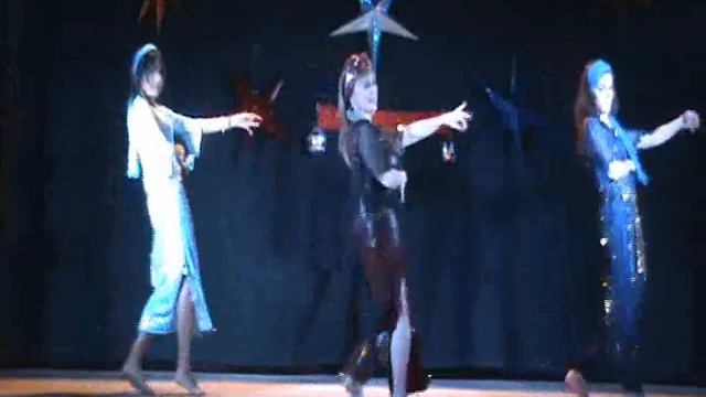 MARIA MATEO - Mally Einaya - FESTIVAL SOLIDARIO DE DANZA ORIENTAL 2013 (cuarto vídeo) - VALLIRANA смотреть онлайн