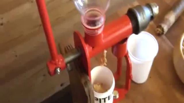 Маслопресс Piteba. Приготовление арахисовой пасты смотреть онлайн