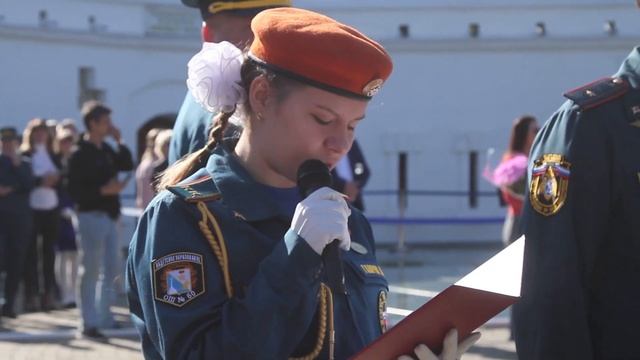 Торжественно и красиво: в Севастополе кадеты МЧС России принесли присягу смотреть онлайн