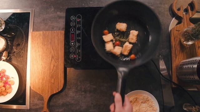 Сервировочная деревянная доска в виде листа "Дуб" смотреть онлайн