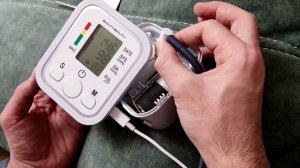 Ремонт тонометра Arm Style с АлиЭкспресс . Не качает. Мелкий ремонт.