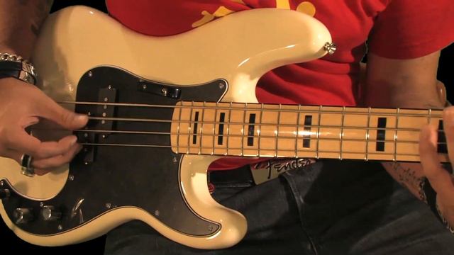 FENDER 70s Precision Bass MN Olympic смотреть онлайн