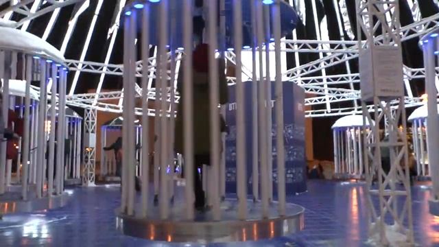 ВДНХ вечером под Новый год смотреть онлайн