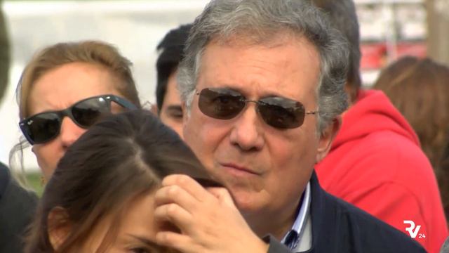 Valerio Mastandrea legge una lettera di Stefano Cucchi смотреть онлайн