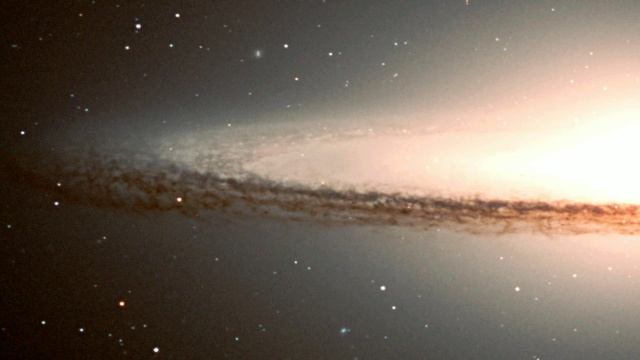 Sombrero Galaxy смотреть онлайн