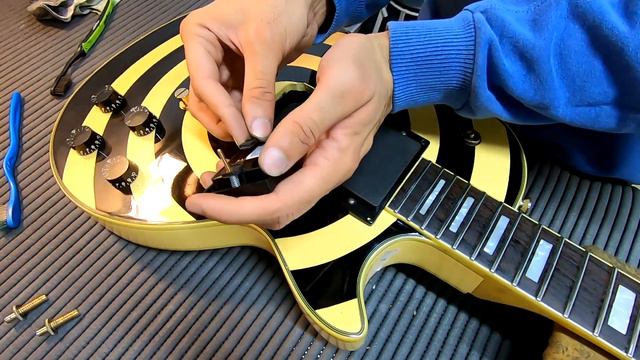 Epiphone Lespaul Custom Zakk Wylde Ele vai autografar as duas nesse vídeo | Preparativos + Review смотреть онлайн