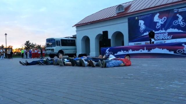 Ночной велопробег. Омск 19.08.2017 смотреть онлайн