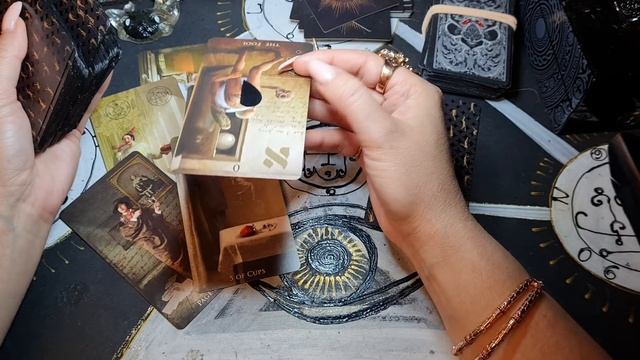 ВЕРНЕТСЯ ЛИ ОН В БЛИЖАЙШЕЕ ВРЕМЯ? ТАРО смотреть онлайн