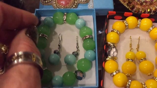 КОРОБОЧКИ ДЛЯ УКРАШЕНИЙ/ОБОДКИ БРОШИ БРАСЛЕТЫ смотреть онлайн