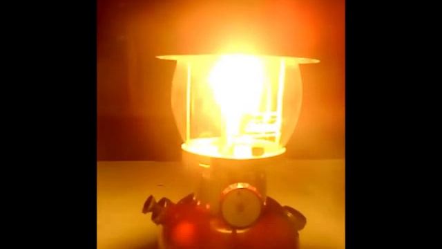 1970 Coleman 200 Lantern. Бензиновая калильная лампа Coleman 200. смотреть онлайн