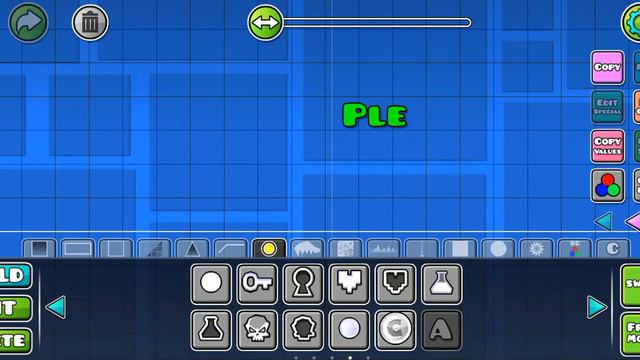 КАК НАПИСАТЬ ТЕКСТ В GEOMETRY DASH. смотреть онлайн