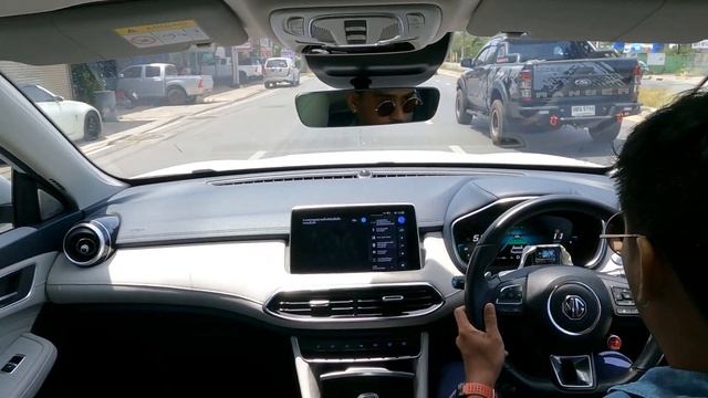 MG HS PHEV | ลองแล้วมาเล่า | ออปชันแน่น อัตราเร่งดี | โหมดอีวีขับได้ไกลถึง 67 กม. смотреть онлайн