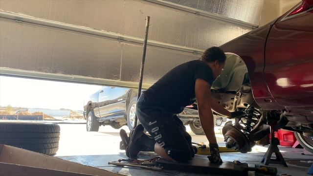 INSTALLING QA1 COILOVERS ON MY 95 IMPALA SS!!! смотреть онлайн