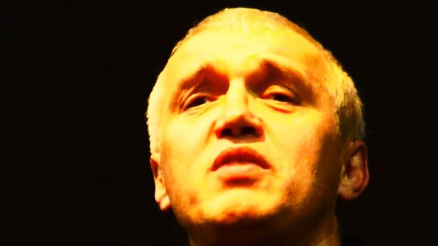 "La Vie avançait, lente, telle une vieille voyante..." смотреть онлайн