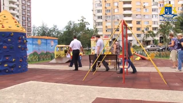 Префект СВАО осмотрел дворы в Бабушкинском и Свиблово смотреть онлайн