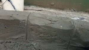 Прокачал старый бетонный бордюр на даче, теперь не стыдно и людям показать). Простые идеи декора