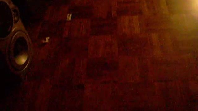 ozzy vs the dvd player.AVI смотреть онлайн