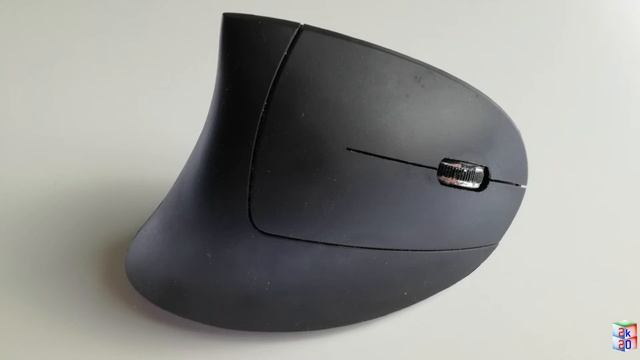 Набор винтов для крепления материнских плат в корпус компьютера / Эргономичная вертикальная мышь смотреть онлайн