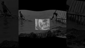 Море , ты слышишь , море ? Твоим матросом хочу я стать.бвв