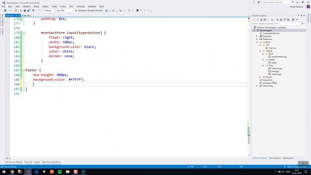 Bootstrap Footer og brug af CSS Position смотреть онлайн