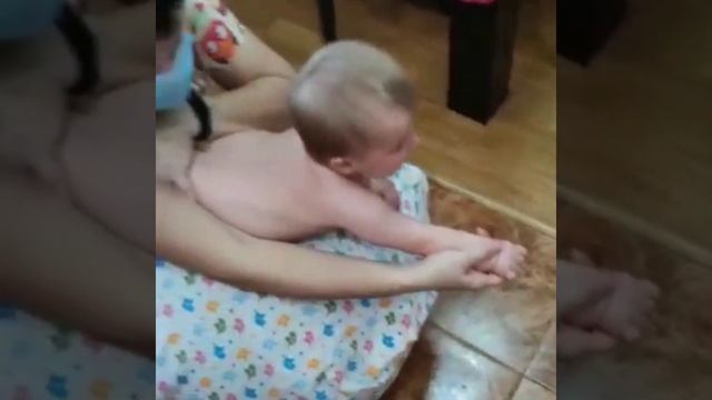 Что делать при гипертонусе, асимметрии мышц у грудничка УРОКИ ДЛЯ МАМ Детский массаж Краснодар смотреть онлайн