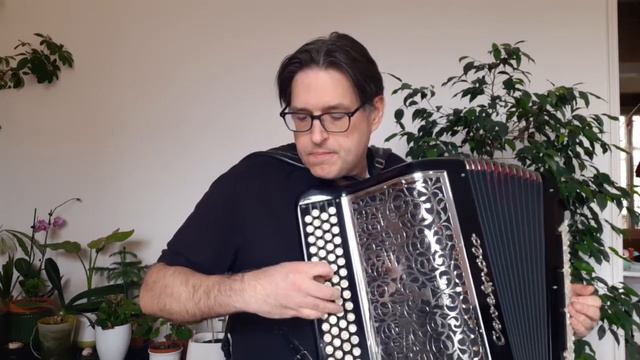 Sorry Seems To Be The Hardest Word - Elton John Accordion Cover смотреть онлайн