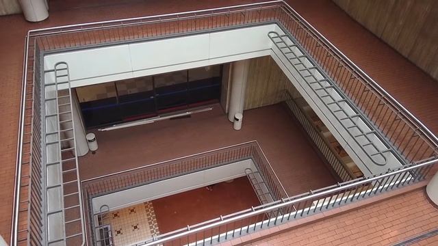 DEAD MALL SERIES : Back to the 80s : The Gallery in Philadelphia (Hologram Plaza - Disconscious) смотреть онлайн