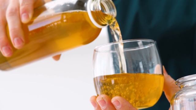 The Story of Kombucha | Coachella Curated 2019 смотреть онлайн