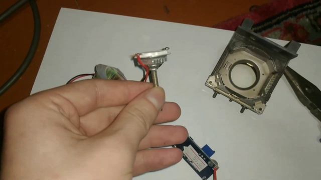 Показываю как я заменил лампу в Видео проекторе на светодиод (Работает!!!) смотреть онлайн