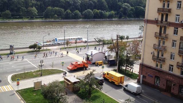 Вакханалия на Фрунзенской набережной 14.08.2016 смотреть онлайн