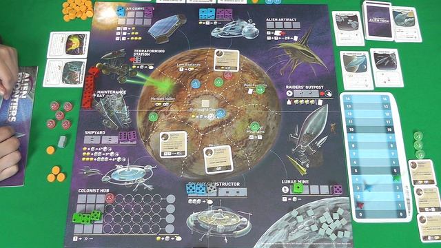 Играем в "Alien Frontiers". Партия на 3-х смотреть онлайн